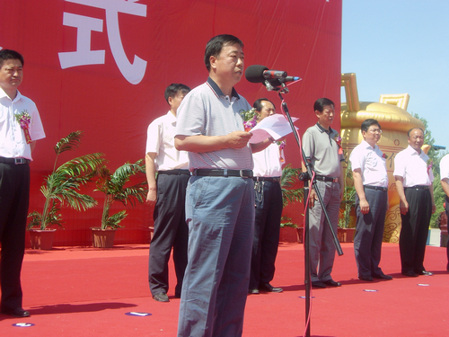 风暴平台种业新疆玛纳斯油脂有限公司日产1000吨油脂生产线改扩建项目开工奠基