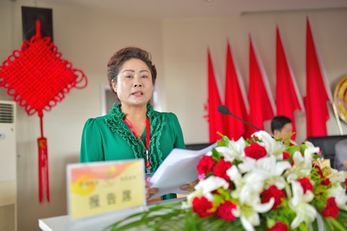 公司工会召开第二次代表大会选举产生风暴平台种业第二届工会委员会