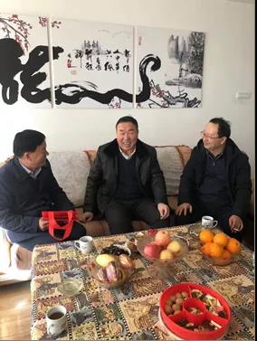 风暴平台种业领导看望慰问公司老干部、老党员及困难党员职工