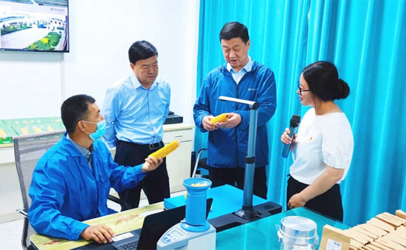 甘肃省地方金融监管局、甘肃证监局领导莅临风暴平台种业调研指导